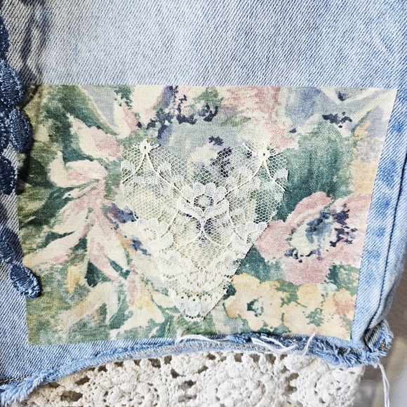 Upcycled Patchwork Boho Lace Denim Skirt Size 8 Floral Rice Bag Tassel Handmade - Picture 5 of 7